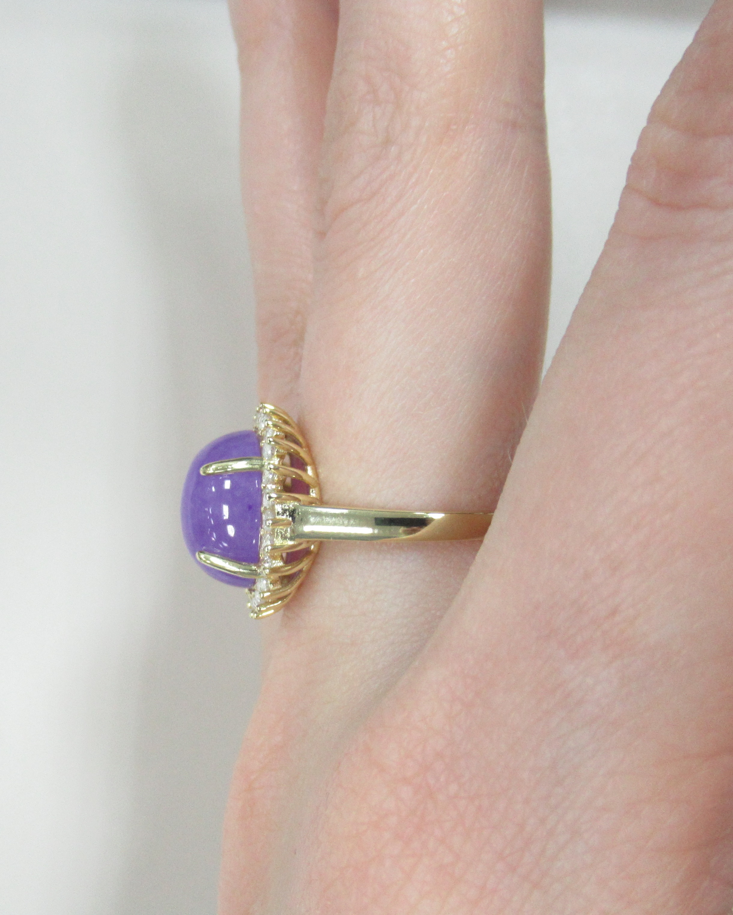 Серебряное кольцо с лавандовым жадеитом